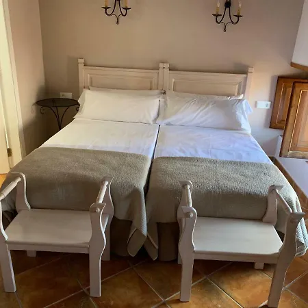 Jaime I 3* מורה דה רוביילוס